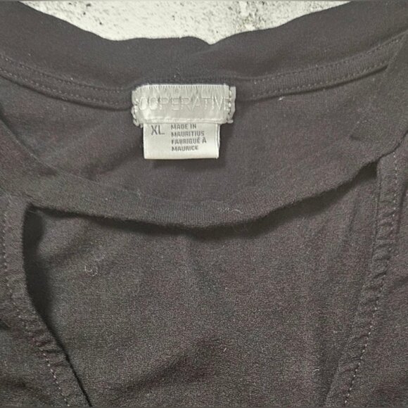 COOPERATIVE Black Cutout Crop Twist Front Crewneck Top - Picture 5 of 8